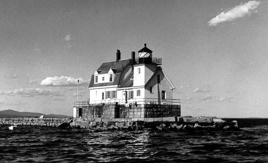 Rockland Harbor Breakwater Lighthouse