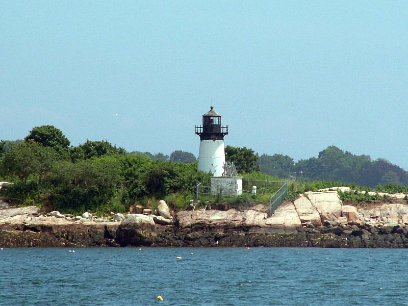 Ten Pound Island Light